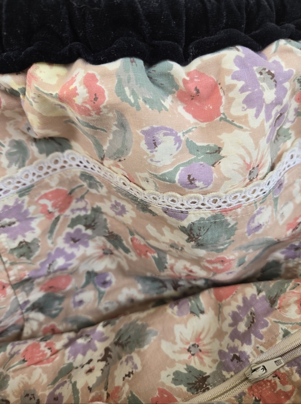 Vintage Embroided Handbag - Picture 15 of 15